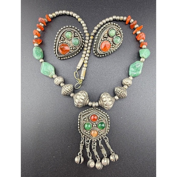 Estate Jewelry - Vintage Tibetan Necklace‎ Earrings Set Green Orange Silver Tone Clip Ons 18"
